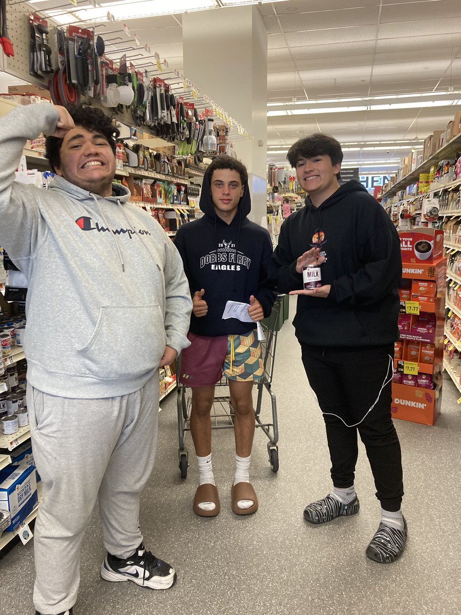 D Castellano tweet media