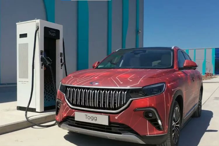 Türkiye'nin yerli otomobili TOGG’a ait ilk yerli şarj istasyonu "Trugo" marka adı ile Bolu Dağı'nda kuruldu. Hayırlı olsun.

( TOGG  )