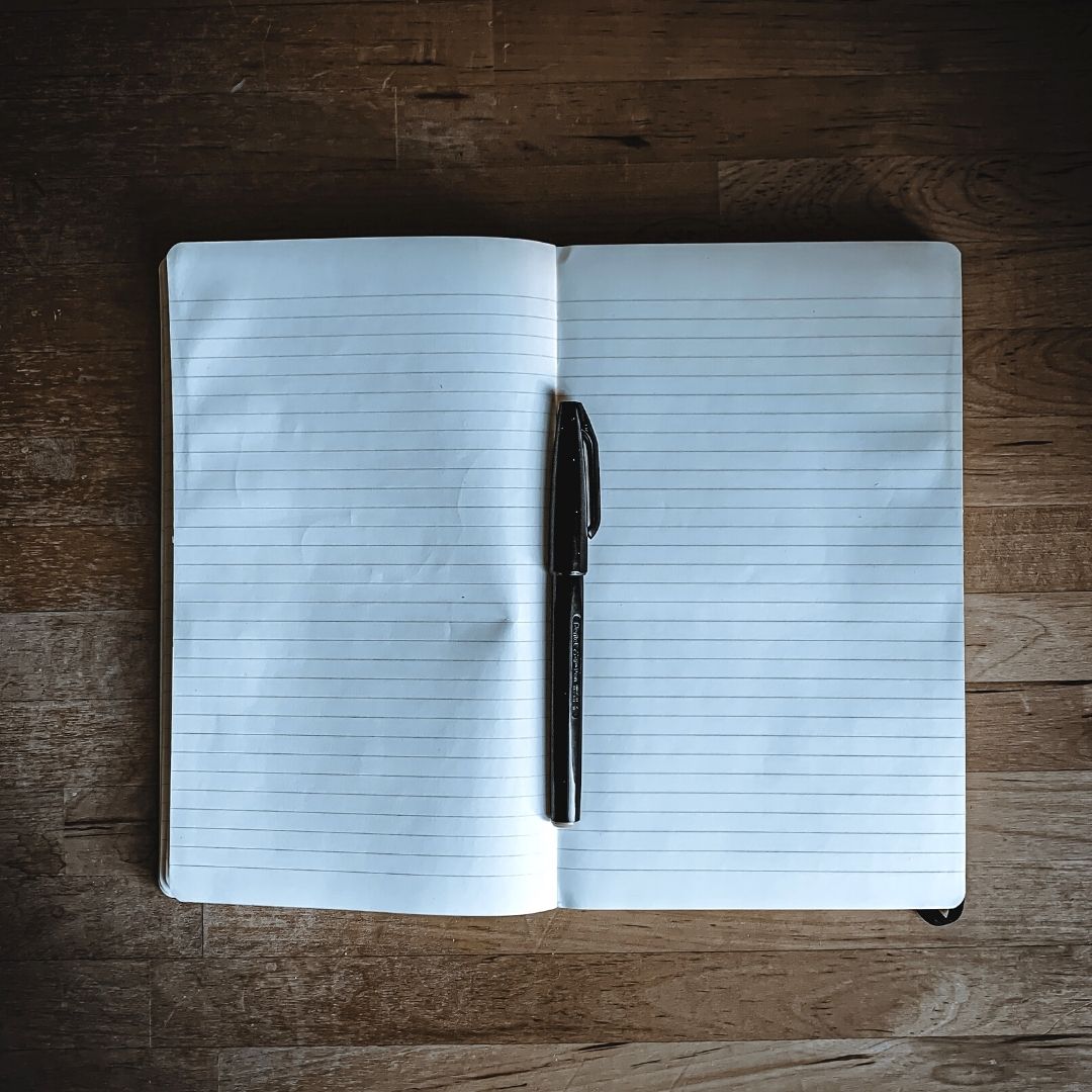 DimondMag's tweet photo. Writing your manuscript is not easy. Here are 3 tips (from my article on Elephant Journal). Read, comment, and click the heart. https://t.co/2IBAA6ypUc #WritingTips #MagDimond @BenGioia https://t.co/1FSHleRdVm