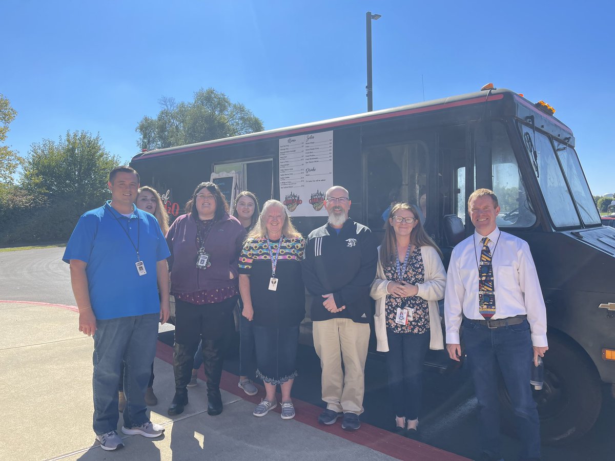 Food truck Friday! We even had a visit from <a href="/weltz_scott/">Scott Weltz</a> ! <a href="/csfhotdogs/">Community Schools of Frankfort</a>