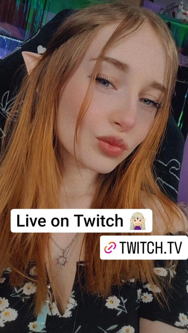 🧝🏻&zwj;♀️ Elf girl looking for you https://t.co/jxcRgtzn6N