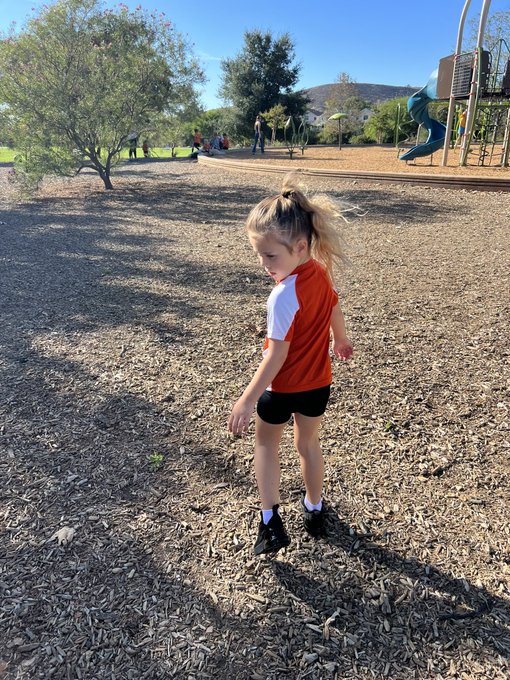 Mini Maryse, ready for ⚽️!!! https://t.co/pPtKOKpJaF<a href="/tag/totaldivas"class="tags"><span>#totaldivas</span></a>