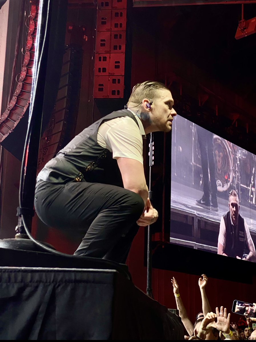 MariBeane's tweet photo. @TheBrentSmith Thanks for Charlotte!!! https://t.co/0ftHvHVZwX