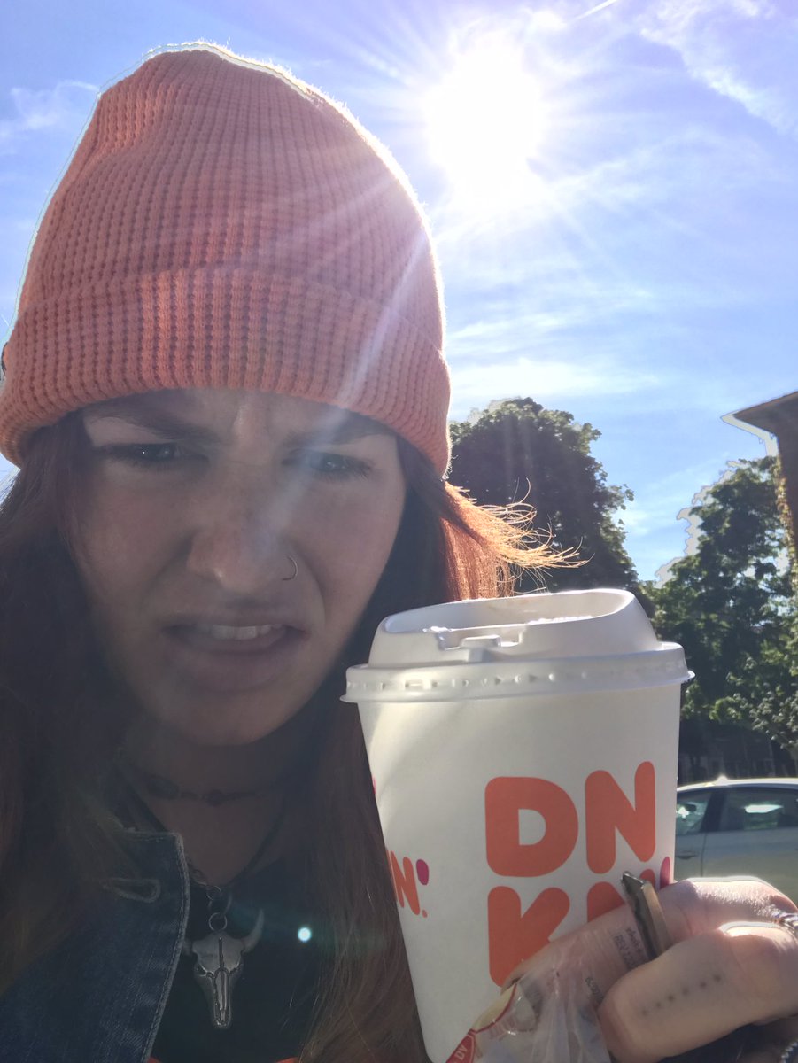 #MWrFa222 free coffee on campus yesterday ?? Imma go innnn