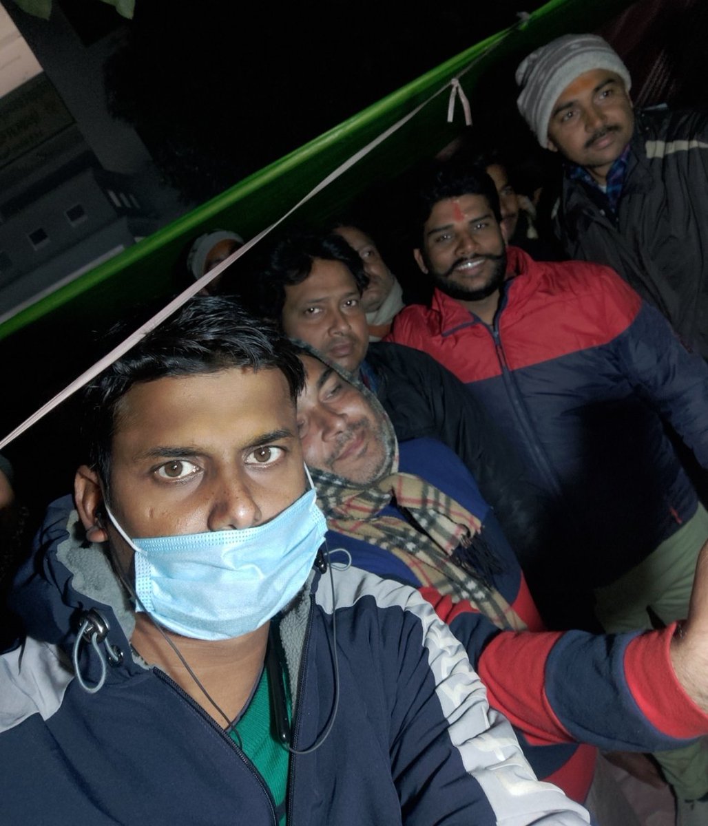 राष्ट्रीय सवर्ण परिषद के अध्यक्ष पंकज भैया आप आगे बढ़े पूरा समर्थन आपके साथ हैं।
आपके साथ संघर्ष के दिनों की यादें अभी भी दिलों में ताजा हैं।
<a href="/ChiefRspDhavrai/">PankajDhavraiyya RspChief</a> @SavarnaOrgRsp <a href="/RSP_VNS/">Team_RSP</a> @RSPDhavraiyya @IM_Vaidikpandey <a href="/highcourtallad/">akhilesh tripathi advo</a> @