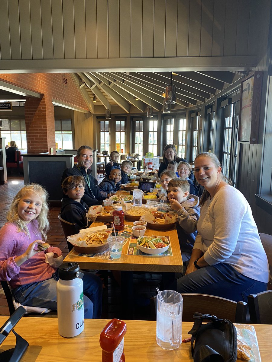 Our top fundraiser students had a celebration lunch at Chili’s. So proud of them and our <a href="/ssespto/">SSES PTO</a> for all of the support.