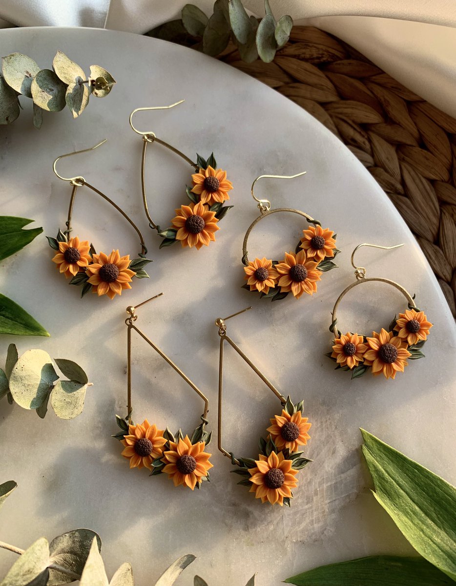 SURPRISE SUNFLOWER DROP 🥰🌻

in honor of my birthday, i made more of my all-time fav pieces, my sunflower hollows 🥹🫶🏻

these will be available along with sunflower studs, hoops, &amp; necklaces TONIGHT at 8pm EST!! hope to see you there :) ✨