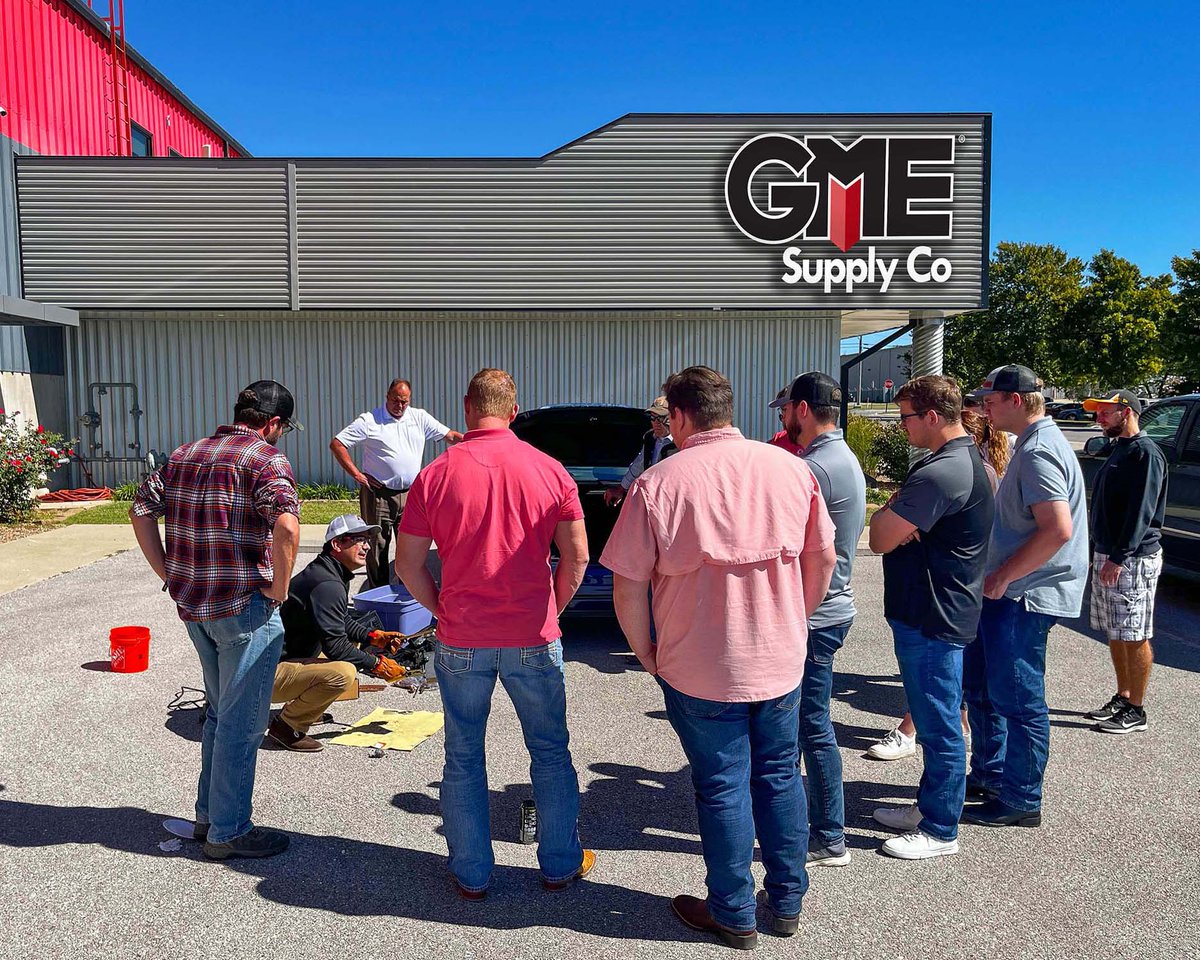 gmesupply's tweet photo. We never stop learning. Yesterday we wrapped up an amazing training session with @nVentERICO covering their Cadweld system. Furthering our knowledge and expertise through education and hands-on demonstration. Our Gear Experts have your back! #ClimbHigher #BeSafeDoMore https://t.co/vvip2r7aDJ