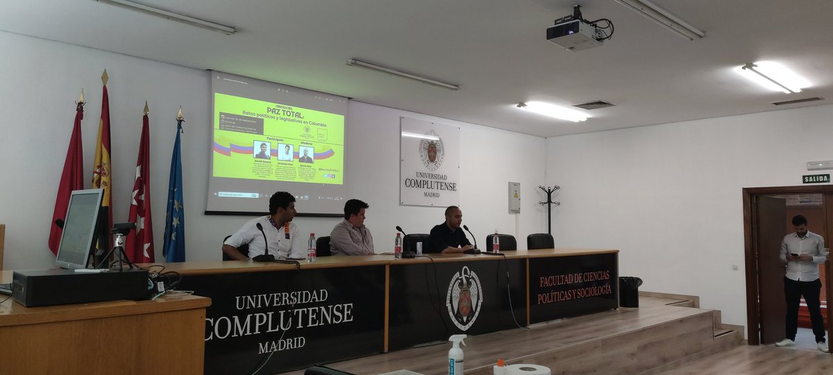 RevistaPCritica's tweet photo. ¡ Gracias a todos y todas por acompañarnos ! https://t.co/I0cJcjbSFL