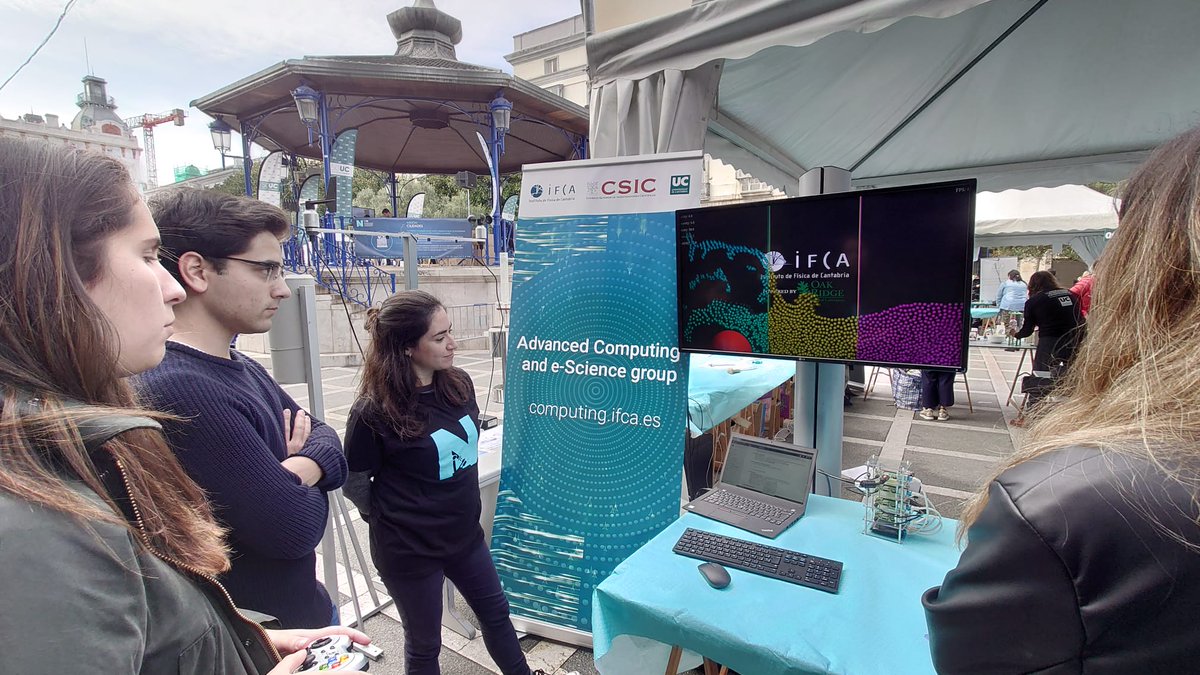 IFCA_Computing's tweet photo. Si os pasáis por nuestro stand en Pombo podréis ver un supercomputador (en miniatura) en acción con @aidaph y @carmenmarcos00
#ResearchersNight #NocheEuropeaInvestigadores https://t.co/O1pHQ0EEva
