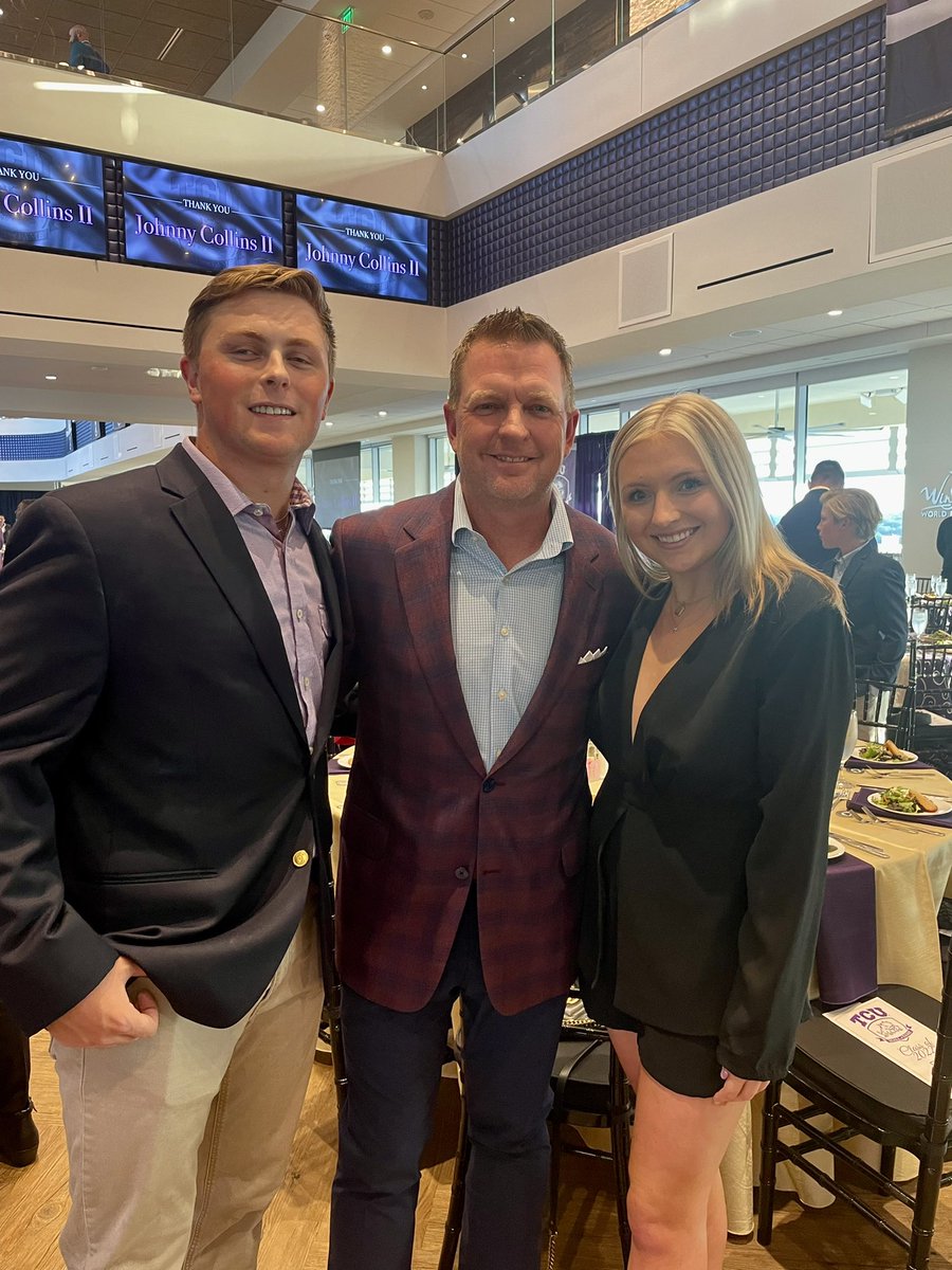 Great night with @jackson_schloss <a href="/kati_schloss/">Kati Schlossnagle</a> celebrating <a href="/TCU_Baseball/">TCU Baseball</a> Hall of Famers!! <a href="/JArrieta34/">Jake Arrieta</a> <a href="/jbholaday/">Bryan Holaday</a> Elite young men.