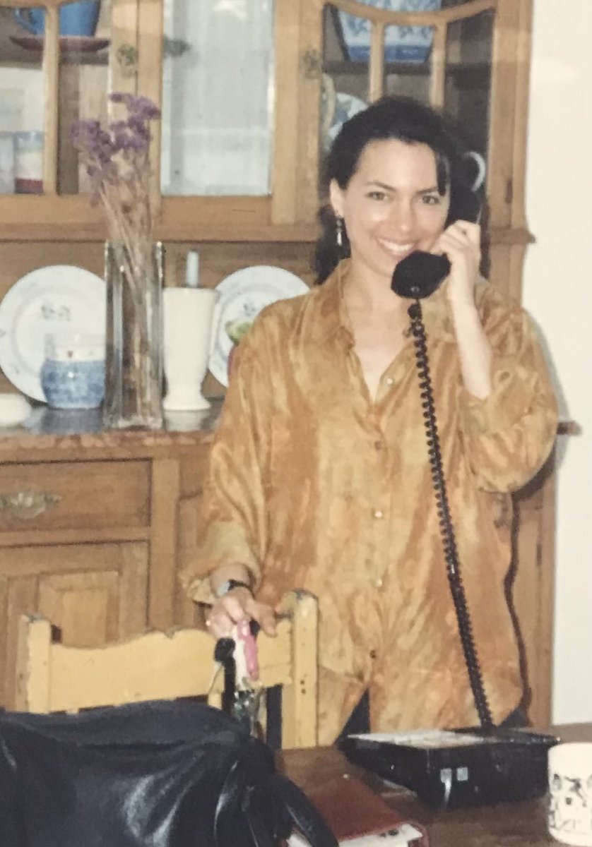 Susanna Hoffs tweet media