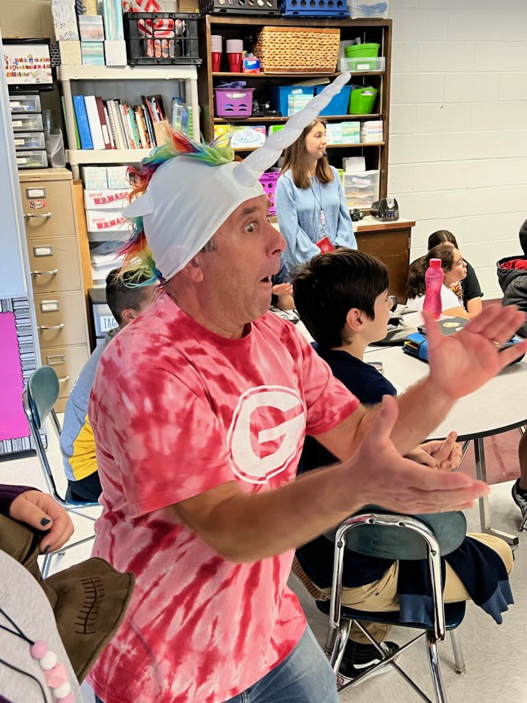 Mrs. Mullins tweet media