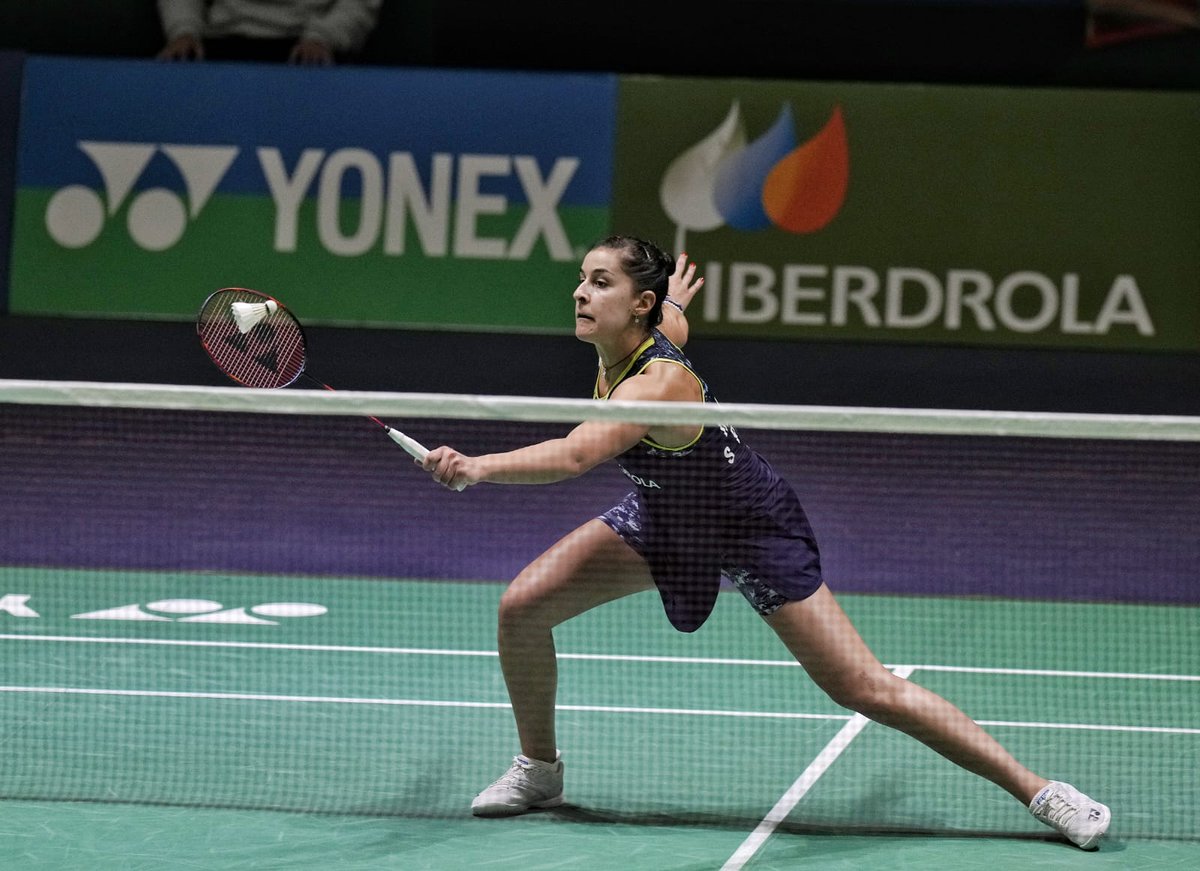 💥 A SEMIFINALES 💥

<a href="/CarolinaMarin/">Carolina Marín</a> vence con autoridad a Natsuki Nidaira 🇯🇵 (21-10 y 21-19)  y se mete en las medallas del #CanadaOpen.

¡Grande, Caro! ¡Seguimos! 💪🇪🇸

📈 cutt.ly/oVBJI76