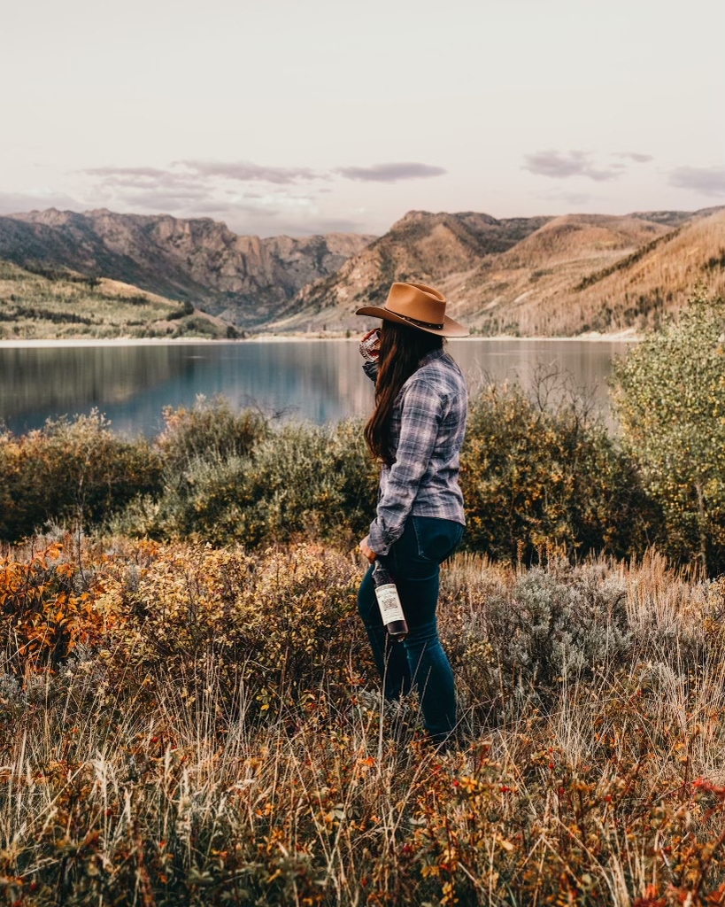 The secret is out!!! "The Encore" is a Saloon and Distillery exclusive, releasing this Sunday October 2nd!  A twist on MWND, aged in white port barrels!  For our 10th anniversary release, our Distiller decided to go BIG.  Click the link for more info:
highwest.com/pages/experien…