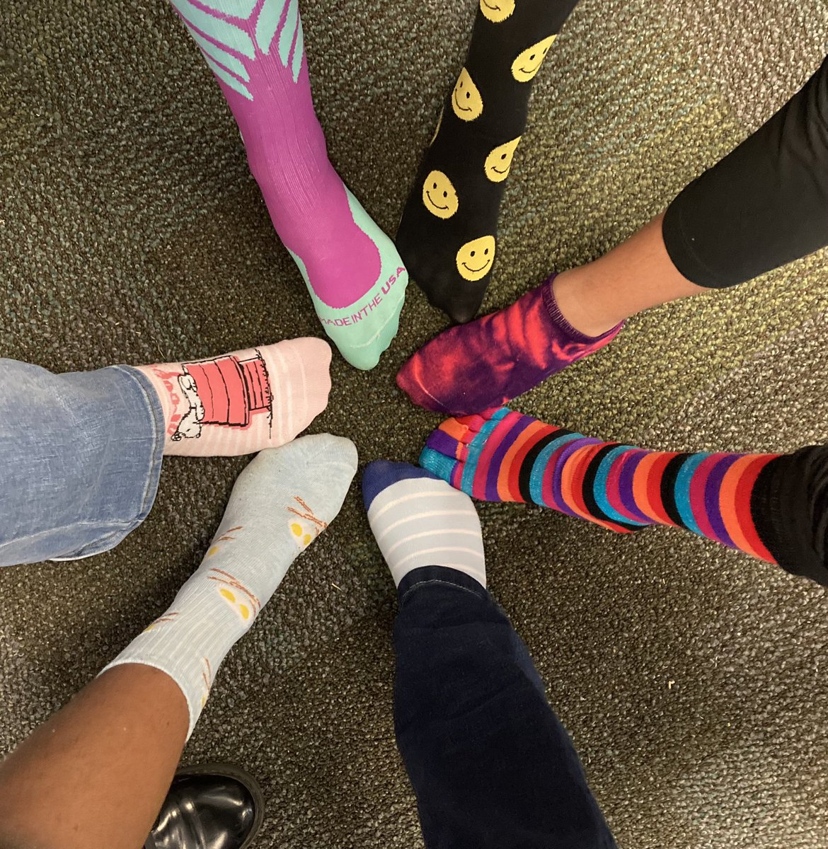 GlenwoodCVUSD's tweet photo. Crazy Sock / Superhero Day fun! #GatorPower #GatorPride #SpiritDay https://t.co/WfVxpf3W33