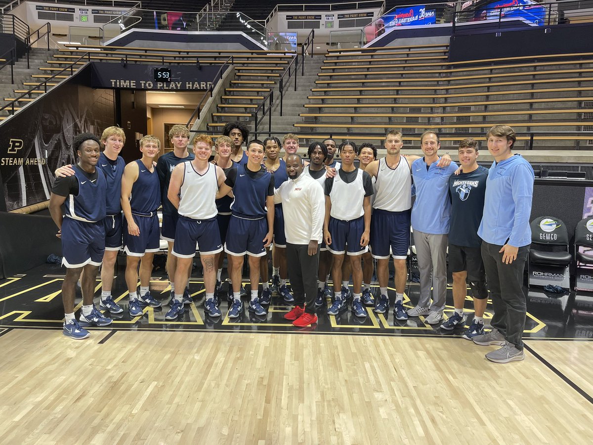 Great work in session 1 with <a href="/CoachBurno11/">Rashon Burno</a> from NIU