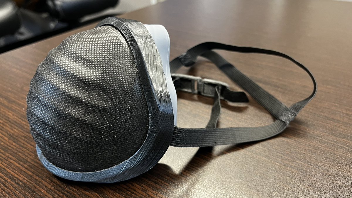 BarryHunt008's tweet photo. Here's a sneak peek at one of our future models - [breathe] Pro.  

Rugged, huge filter area, ultra-easy breathing,
still surprisingly light &amp; pillowy soft.

Ideal for harsh environments like construction, grinding, sanding, wildfire smoke...and COVID. 😊

#BringBackMasks https://t.co/O8m6GFKgv5