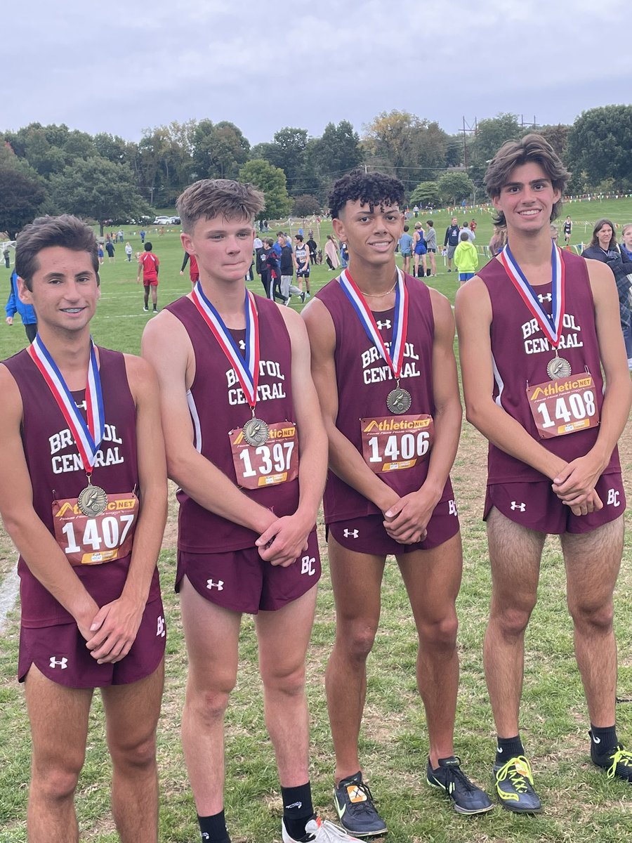 BCXC took 2nd place in the Large School Division at the 10th Harry Geraghty Invitational today. 🐏💪🏻🏃🏽‍♂️