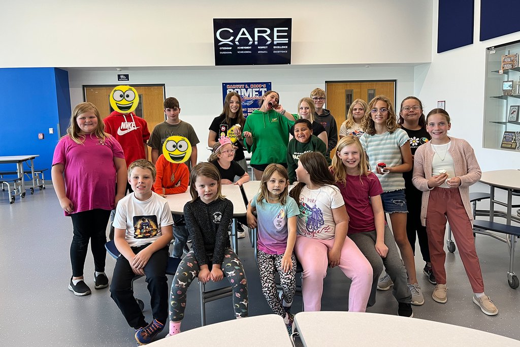 albanycomets's tweet photo. Today we celebrated all of our students with September birthdays! https://t.co/PkfnBWpGTh