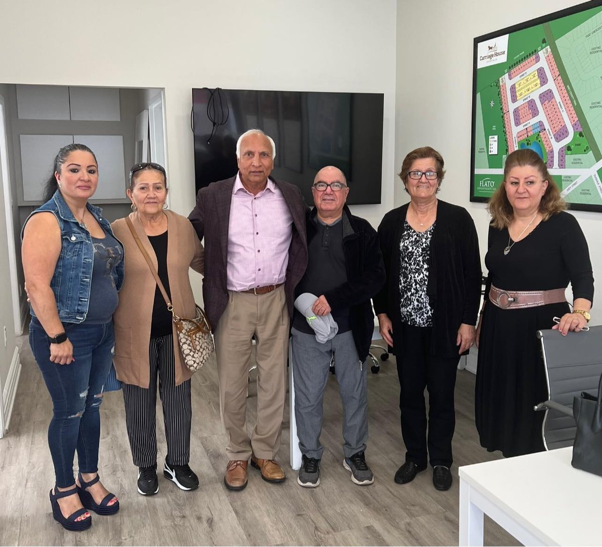 AvtarMinhas2022's tweet photo. Thanks to the Voulnteers of the Iraqi community for helping me in my campaign for councillor Ward 1, Toronto. #EtobicokeNorth #Etobicoke #Toronto #Ward1 https://t.co/Cmb7xzWPm8