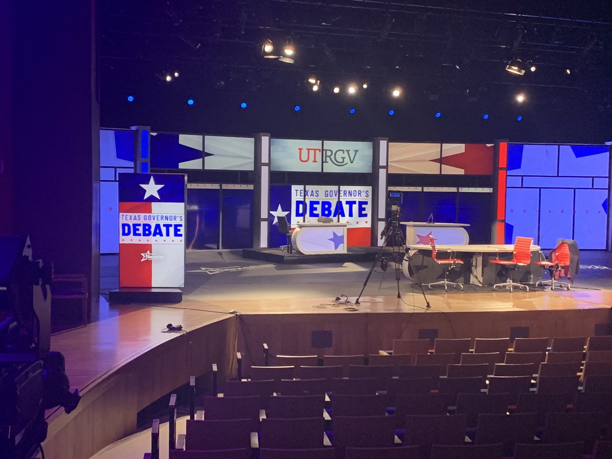 CGHollins's tweet photo. Two images:

The empty auditorium where @GovAbbott has refused an audience during tonight's debate with @BetoORourke. 

The day in 2021 when Abbott signed one of the cruelest, most restrictive abortion laws in the country.

He certainly likes a crowd. Just not of Texas voters. https://t.co/7Z5nDsNUpi