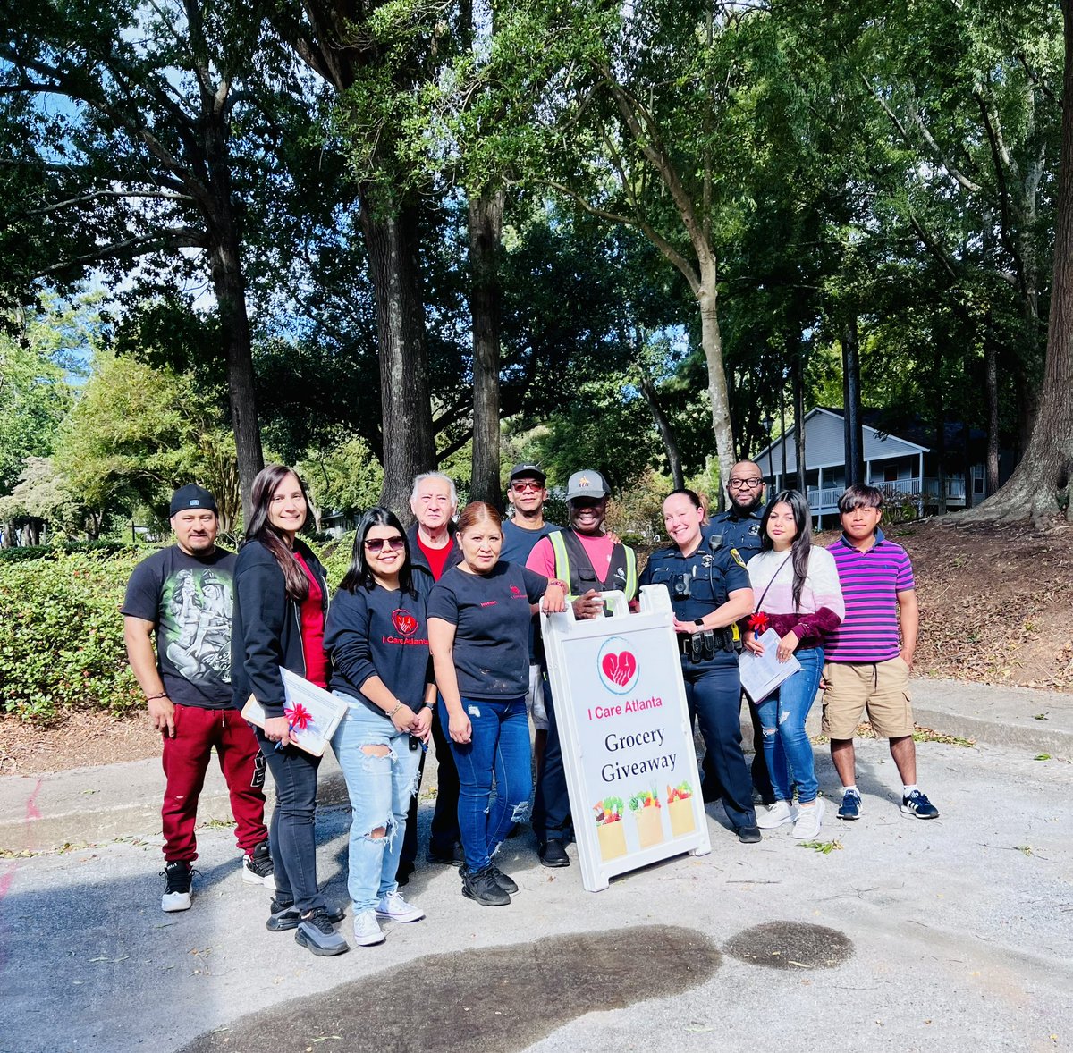 ICareAtlanta's tweet image. Today at Dunwoody Village Apartment.