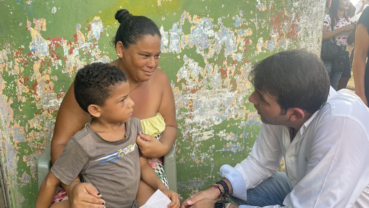 prospericarlos's tweet image. Hoy iniciamos gira por el Mun. Caroní, Pto. Ordaz #Bolívar, tierra hermosa y llena de minerales, caminamos junto a nuestro compañero Sec. General @FreddyValera_AD y Sec. Municipal @aidagonzalez33, ratificando el compromiso por el rescate de la  Democracia #UnidosXVenezuela