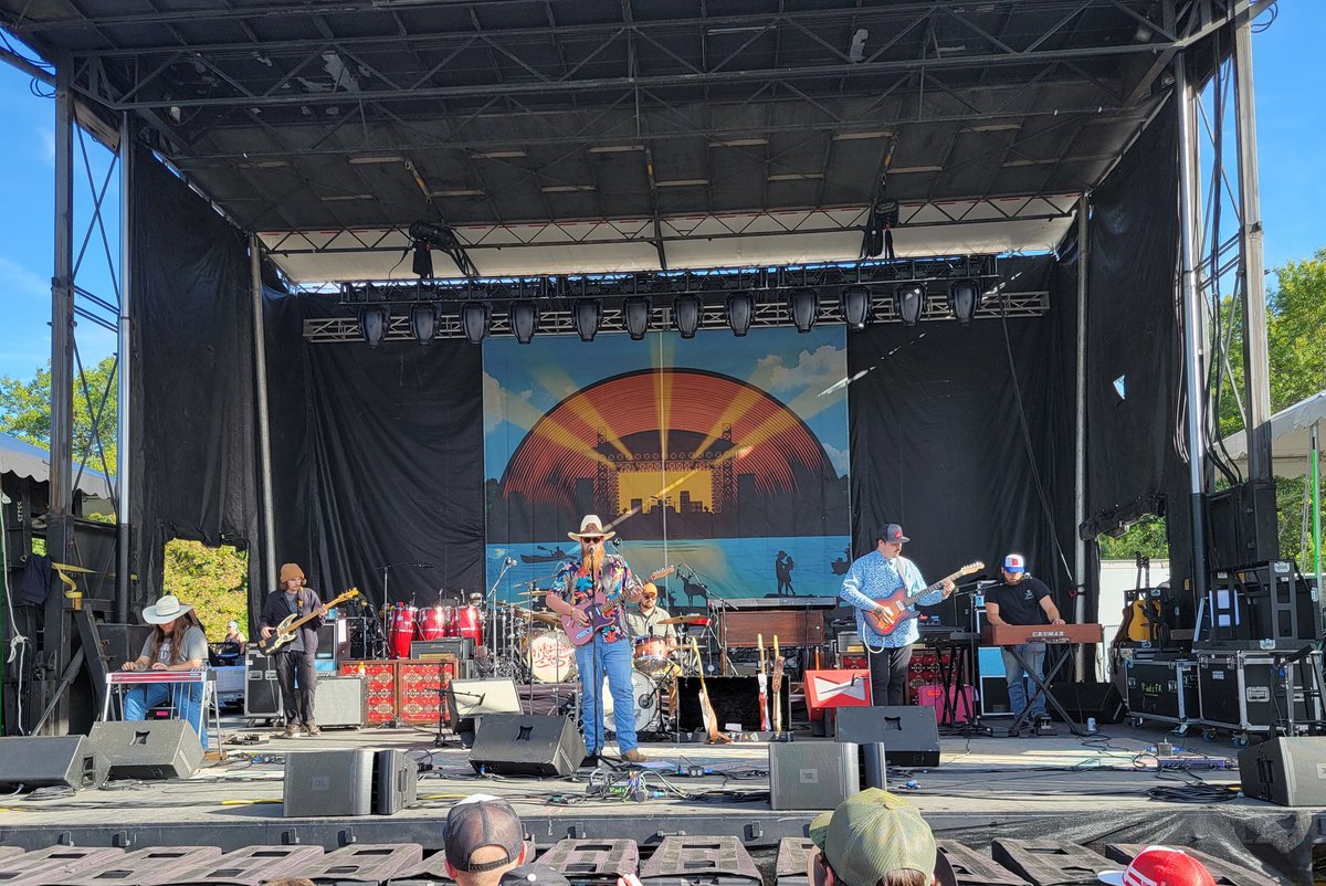 Cool Sam tweet media