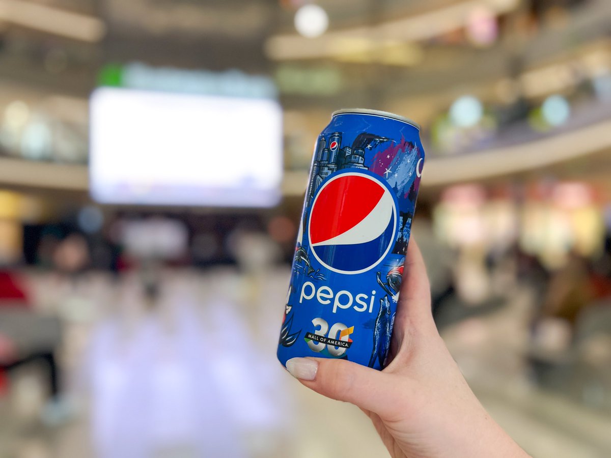mallofamerica's tweet photo. While you're here, grab a limited edition #MOA30 @pepsi can designed by @AdamTurman in the @Huntington_Bank Rotunda! 🥳 *while supplies last https://t.co/a5OBzUFvaN
