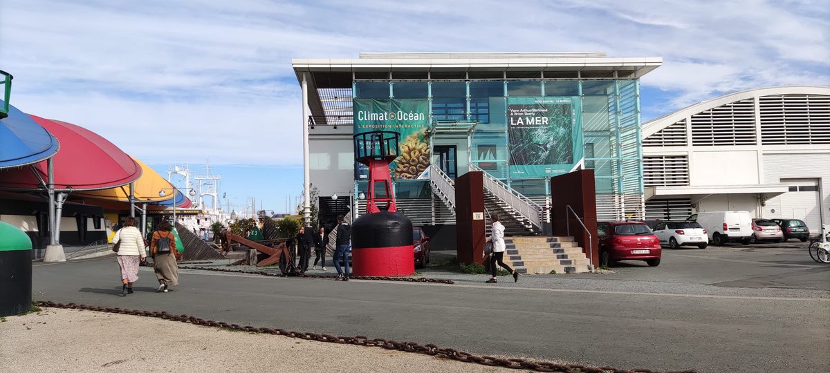 FraisseMarjorie's tweet photo. Visite de l’exposition interactive « Climat et Océan » au musée de la mer de #larochelle #Museemaritime séminaire bilan @IHEST promo #MichelSerres #transitions #territoire #maritime #traitdecote @UnivLaRochelle #Recherche @CNRS #sciencesociete #pedagogie https://t.co/j6DlL7G9vq