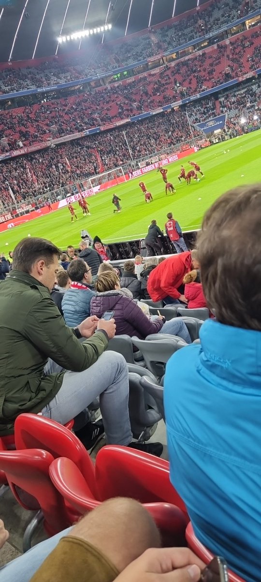 .@Maxi39329824 😘🤍♥️