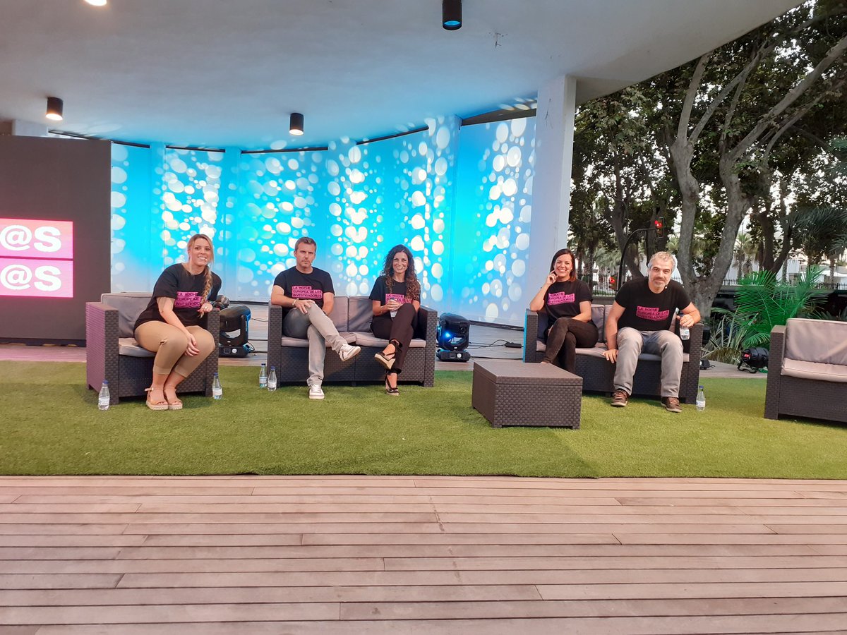 Todo preparado en el Eduardo Ocón para la participación de nuestros investigador@s en #NightSpain