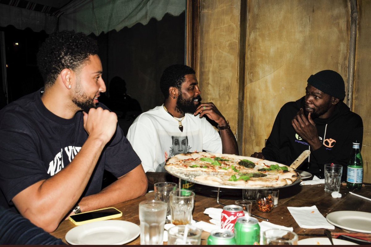 BrooklynNetcast's tweet photo. KD, Kyrie and Ben out to dinner https://t.co/HfcIlE1ohU