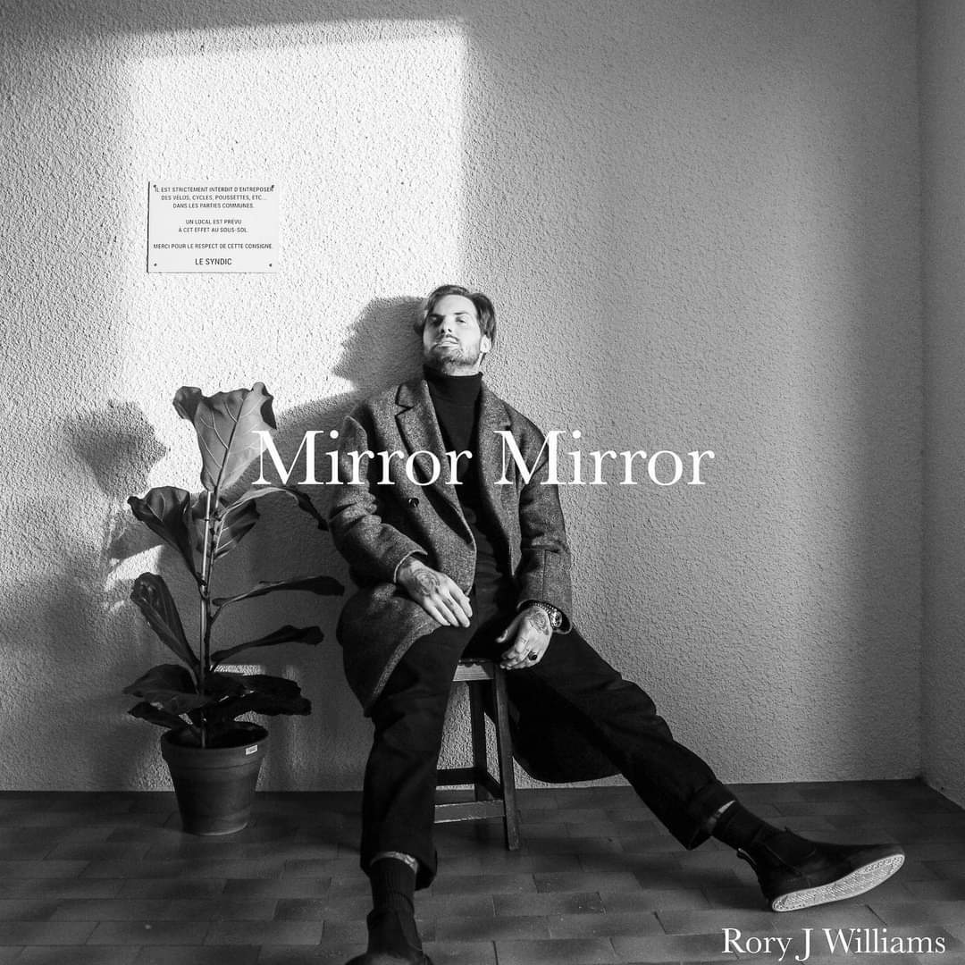 SylvieRapiteau's tweet photo. #SongOfTheDay / #ChansonDuJour 

@roryjwilliams : Mirror Mirror 

Love this song and love this artist 🤩🤩🤩

https://t.co/G9l86dt3AB

#indiemusic #trackOfTheDay #Love #Radio #Songs #mirrormirror #roryjwilliams #newmusicalert #newmusic #lovethisartist #lovethissong #indie https://t.co/5qJaIaXLfo