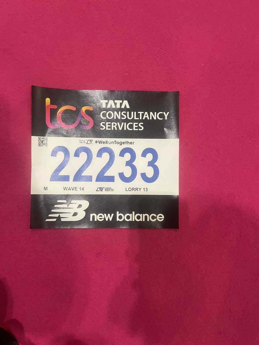DanielCarlin123's tweet photo. Just collected my race number for @LondonMarathon on Sunday, I’m raring and ready to go! Bring it on
#rugbyrunner #runner #running #run https://t.co/qlmLJz98Wh