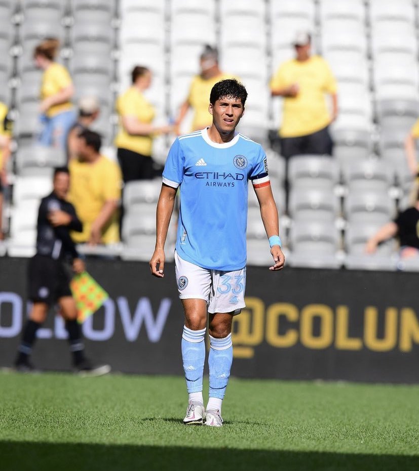 EcuadorHeroes's tweet photo. 🇪🇨 Nico Benalcazar in 2022 led all center backs in MLS Next Pro in most-passes attempted &amp; ranked 3rd in overall goals added.

The 21-year old @NYCFC player is on track to break into the 1st team after an impressive season! https://t.co/IDmTc64FQZ