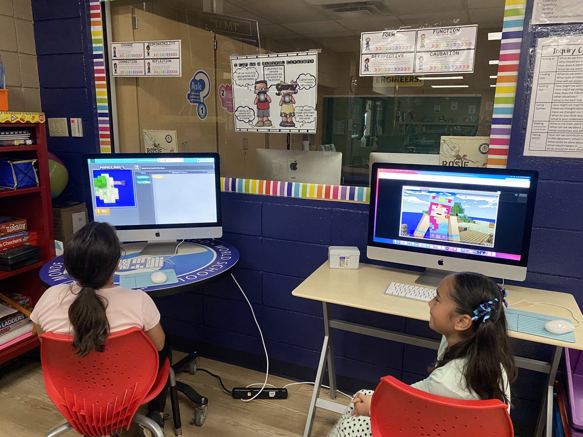 VeroRodz7's tweet photo. Coding in the Austin ILC with 3rd graders #coding #AustinPYP #HCISDLibraries #HCISDCoding https://t.co/BS6USA5u7l