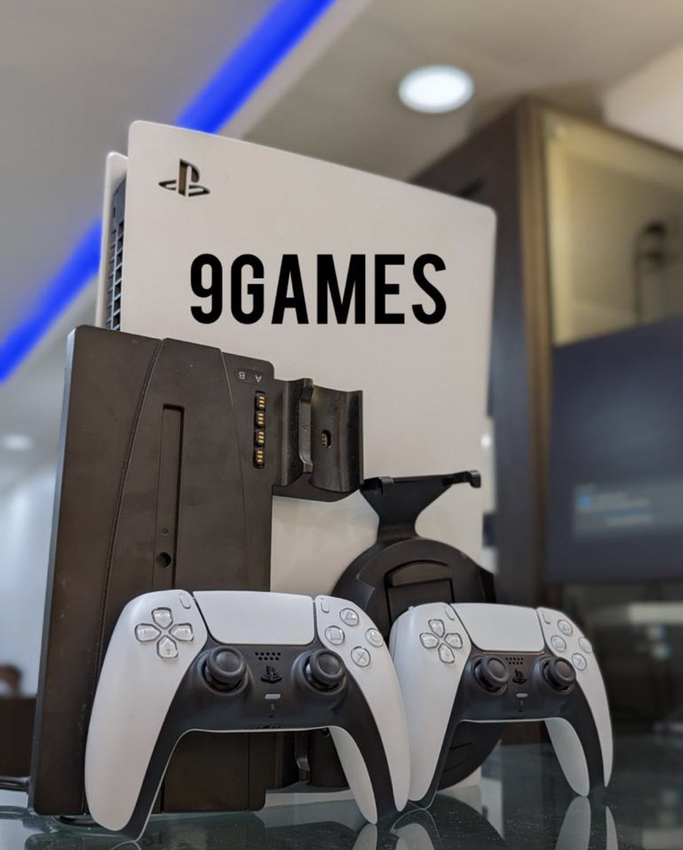 TRIGERZ_'s tweet photo. Premium used PS5 Available with 2Pads &amp; 9 Games(eFootball 2023,COD(cold war),GTA V,Hitman 2,God of war,Need for speed(Payback),Batman,Dead or Alive,PES 21) Available at N550,000.#Rinu #Wiz #rema #bbnaija #burna #obicubana #Bryann #Shege #Efcc #laycon #erica #NaFriendBeDat #Asake https://t.co/jNJIRzbPrd