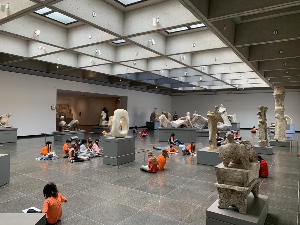 MmeCaley's tweet photo. @TDSB_PerthAve 🦭s and 🐉s are having an awesome day at @agotoronto ! Highlights included some sketching in the Henry Moore Gallery and Jónsi’s Obsidian https://t.co/XRYgZNPhAl