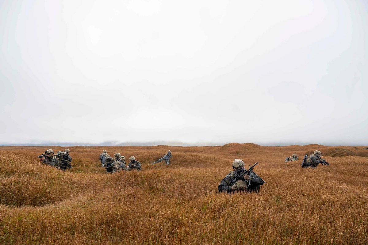 socnorth's tweet photo. Operation Noble Defender allows #SOCNORTH the ability to launch at a moment's notice from dispersed air and maritime locations to defend U.S. Northern approaches across all domains. #SOF #NobleDefender #USSOCOM #USNORTHCOM #NavySeals #NSW #HomelandDefense #SaintLawrenceIsland https://t.co/jcRn8hB2Eu