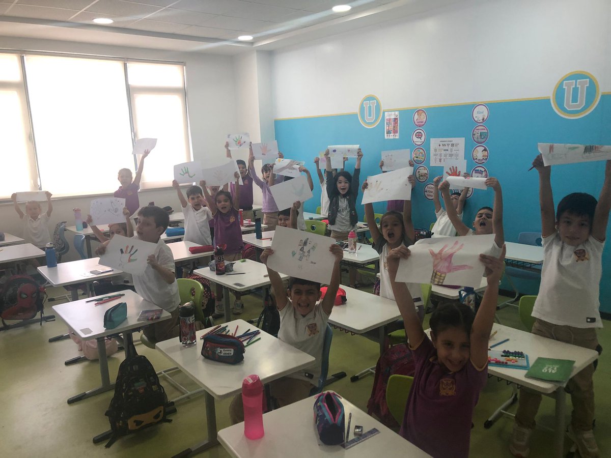 UOCalli's tweet photo. E ve L sesi birleşti el oldu.Haydi şimdi bütün eller havaya. 🙏🏻😍👋🏻 #UğurluOlmak https://t.co/d0mhuv0Gjd