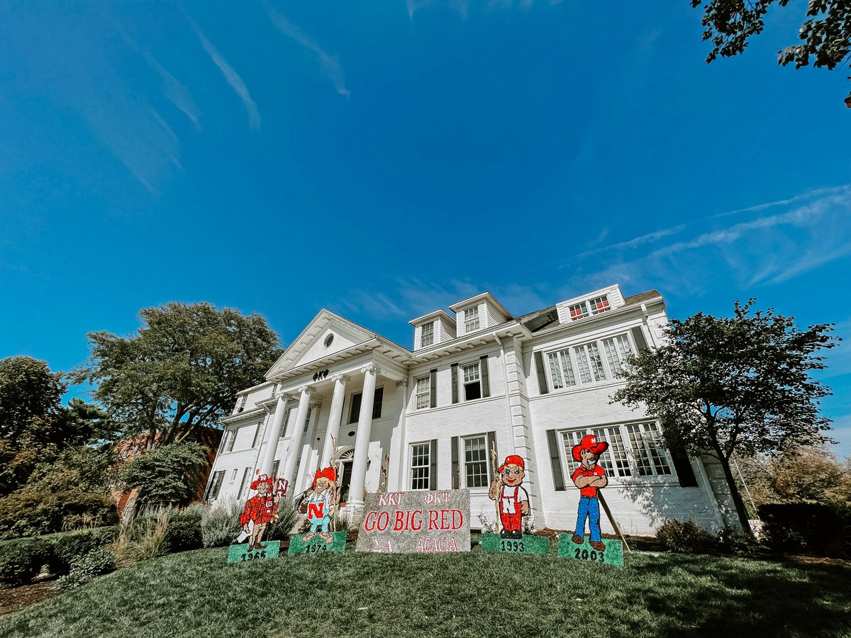 Celebrate "Husker Throwback" with this year's homecoming lawn displays. Check out the decorated golf carts from the lawn displays in tonight’s parade: 6pm, Memorial Stadium East Plaza.