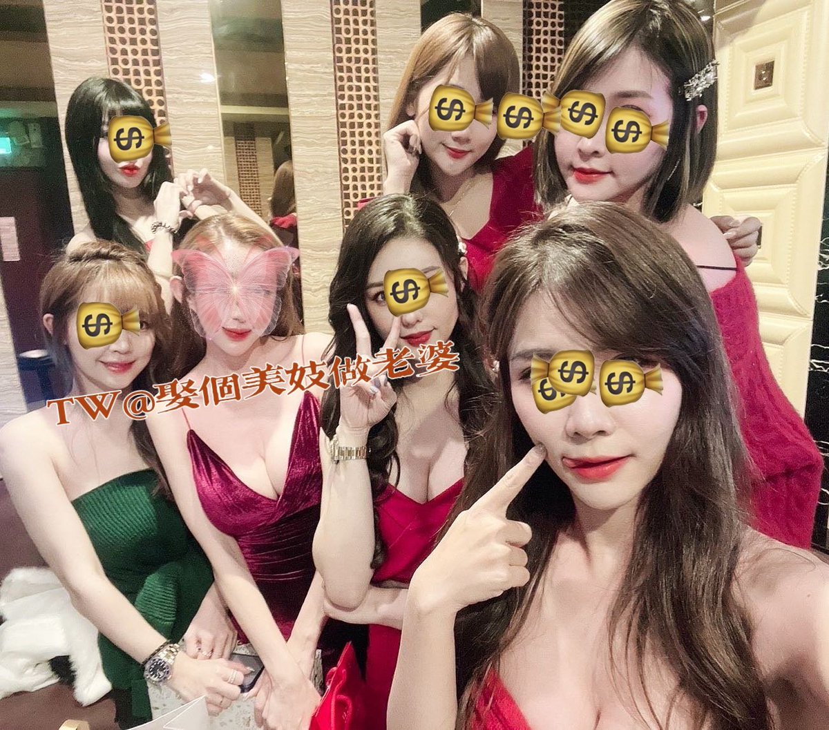 QuGeMjZLP's tweet photo. 精彩绝伦的推文，基本上说清了我和老婆的关系，有多少人羡慕我，就会有多少人想嫖我的美妓妻。
#绿帽ntr #绿帽 #绿帽淫妻 #绿帽老婆 #淫妻癖 #淫妻癖好 #淫妻绿帽 #曝光 #曝光老婆 #出卖老婆 #社死 #分享老婆 #分享妻子 #人妻母狗 #母狗社死 #母狗母畜 #母猪便器 #意淫女友 #意淫母狗 #巨乳 #辱骂羞辱 https://t.co/T51lCfNrI1