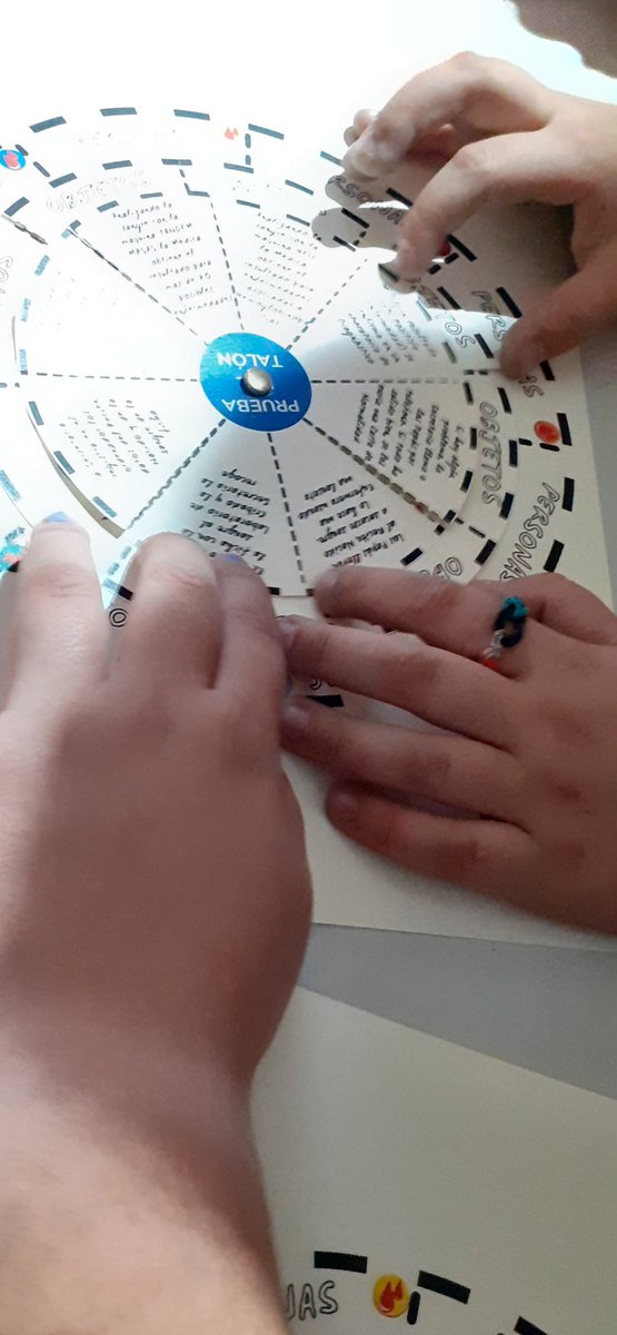 EASPsalud's tweet photo. Los pequeños aprendiendo cómo se hace la prueba del talón a los bebés.
Y lo están haciendo guiados por @mamenjunco, profesional #EASP del área de #TICS
#ERN22
#NightGranada
#NightSpain https://t.co/9518RWXoUY