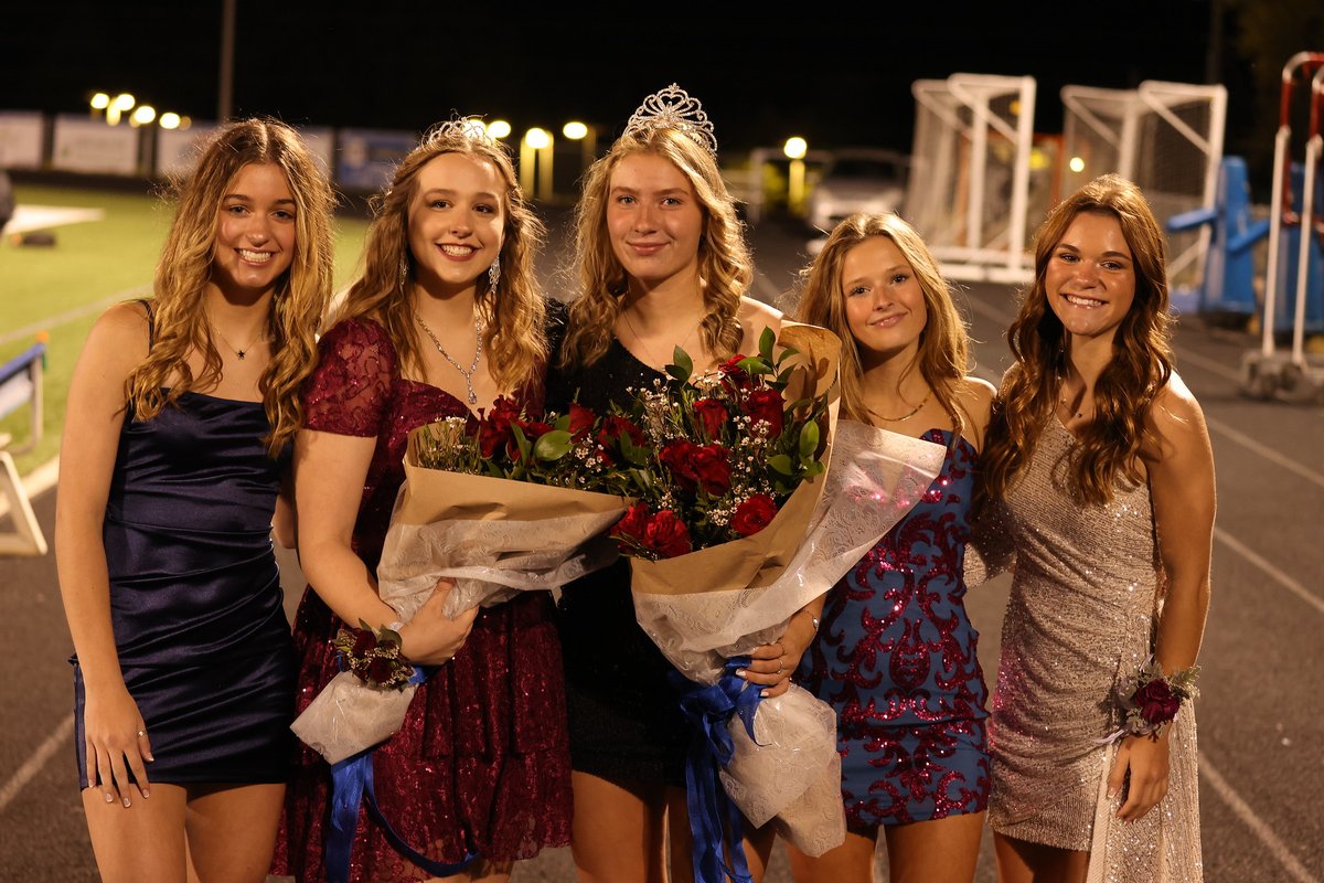 Congratulations to our 2022 Homecoming Queen and Class Princesses! From left: Junior Princess - Peyton Lee; Senior Princess - Emily Snow; 2022 HC Queen - Ella Callahan; Sophomore Princess - Mackenzie O'Neal; Freshman Princess - Mallory Kuykendall #CometsALLin #CometsHC2022