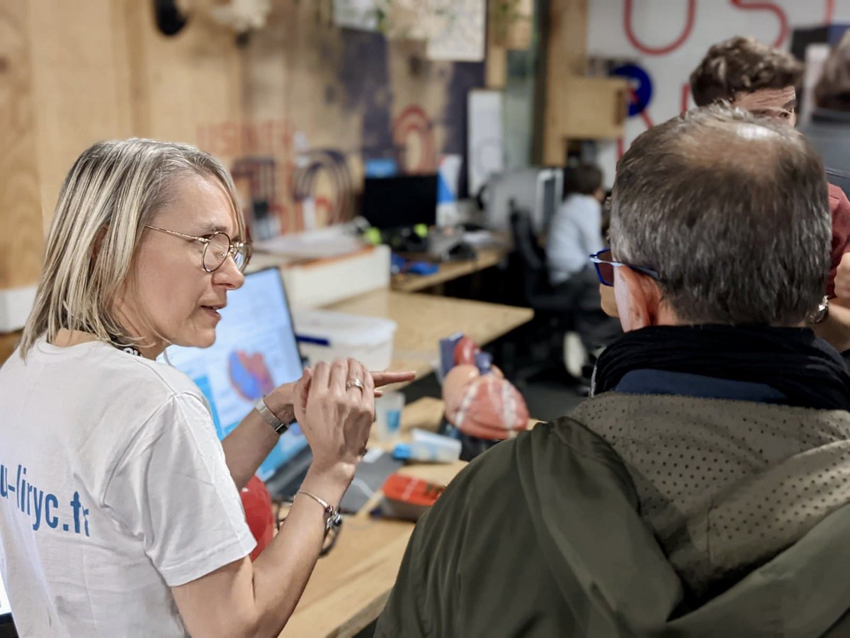 [#Nuitchercheurs 🧐] En direct de <a href="/capsciences/">Cap Sciences</a> pour la <a href="/NuitChercheurs/">Nuit Européenne des Chercheurs</a> où les équipes de Liryc vous accueillent pour parler des #maladies du #rythme #cardiaque.
 
📍 Venez rencontrer nos équipes jusqu'à minuit à Cap sciences | Hangar 20 à Bordeaux !