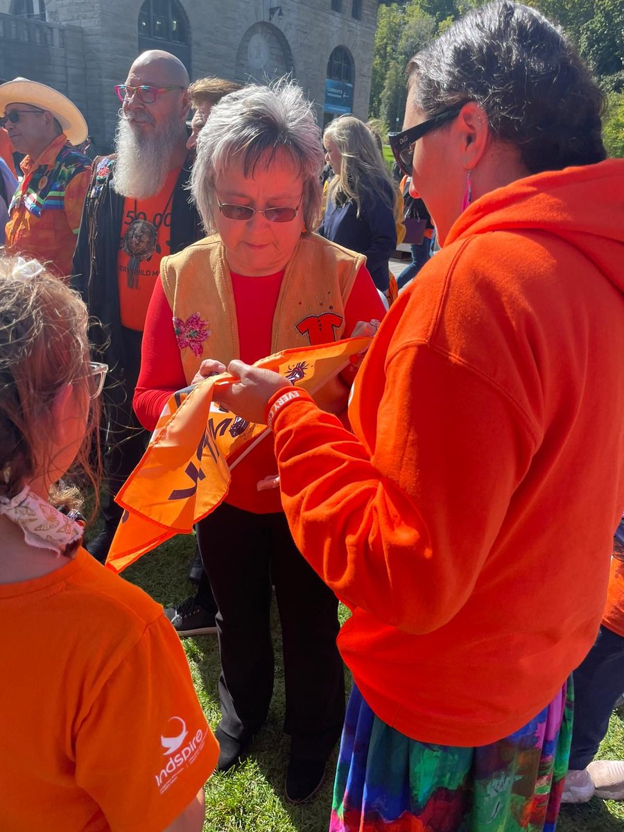 OrangeShirtSoc's tweet photo. Phyllis was grateful to tell her Orange Shirt Story at the Niagara Parks Power Station Plaza. She was also joined by her family and Survivor, Chief Fred Robbins. 

We are so proud of how far Orange Shirt Day has come in these past few years. https://t.co/uOktAcJCeU