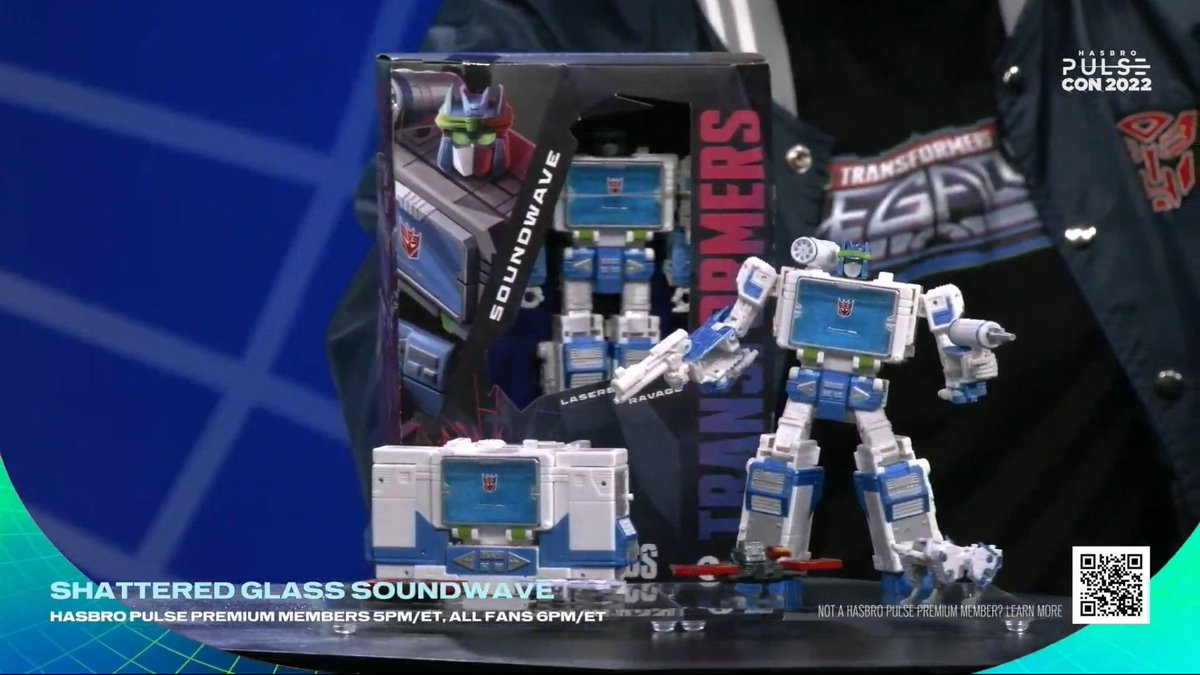 TransformersSGN's tweet photo. JUST REVEALED: Transformers Shattered Glass II: Soundwave, Laserbeak and Ravage! And the variant cover and normal cover for #5 of Transformers Shattered Glass II
#Transformers #ShatteredGlass https://t.co/TsExYvZE5N