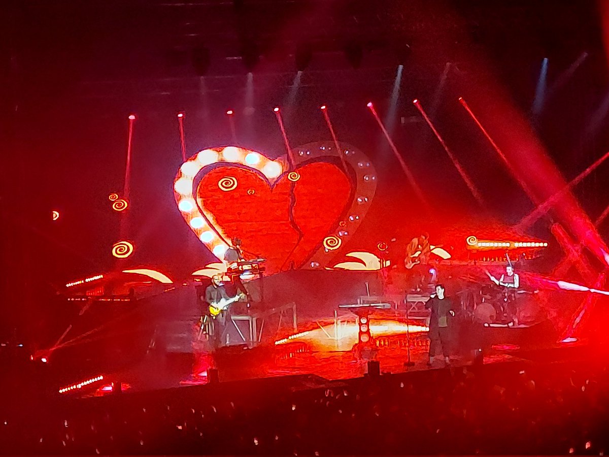 ulvamuslim's tweet photo. @thescript for the 3rd time live in Jakarta, getting bigger each time
Thank you for the energy https://t.co/ezkGcv59Pl